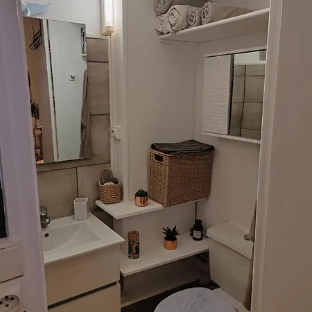 Romantique Avec Jacuzzi 公寓 耶尔